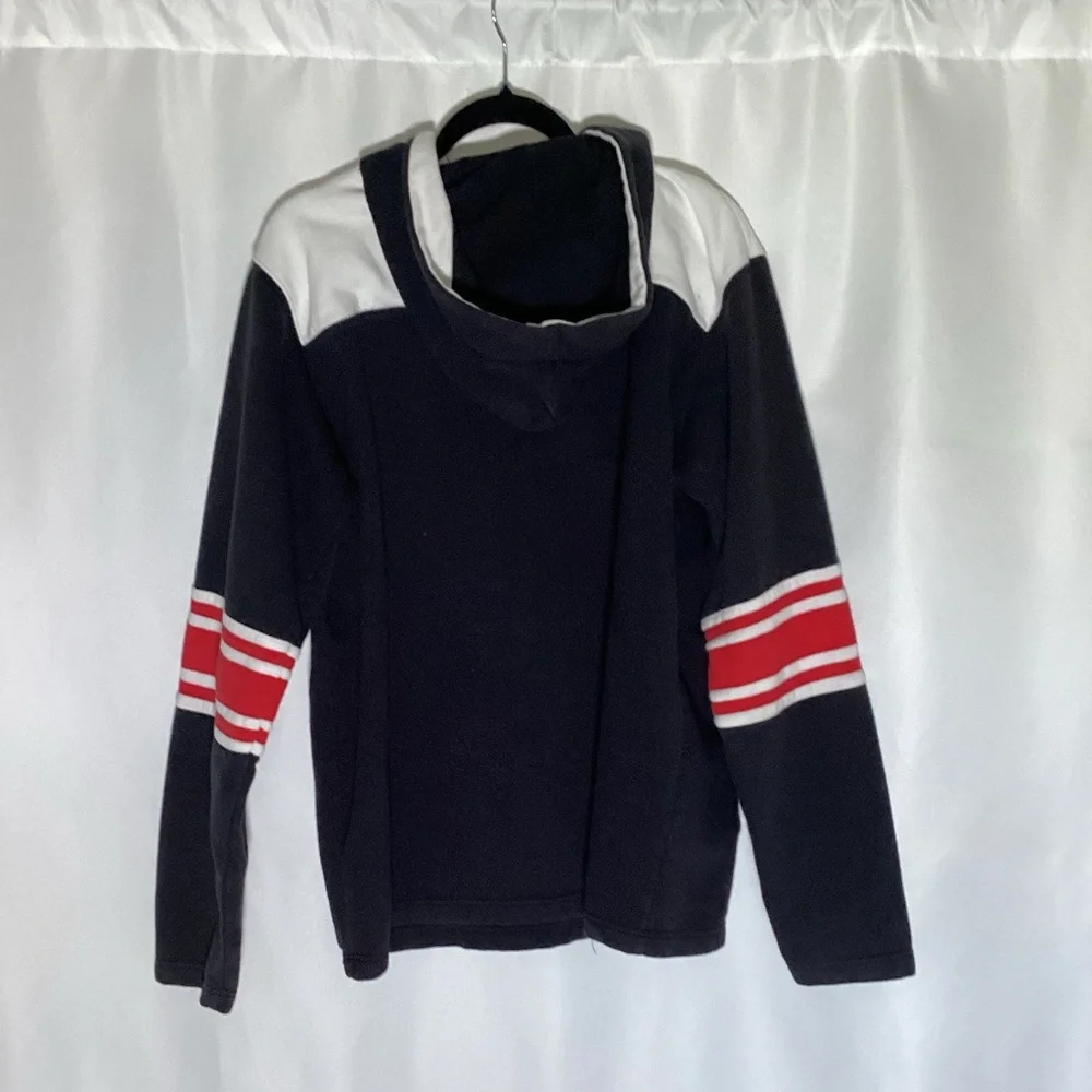 2133. Men’s Chicago Blackhawks Black Sweatshirt GUC